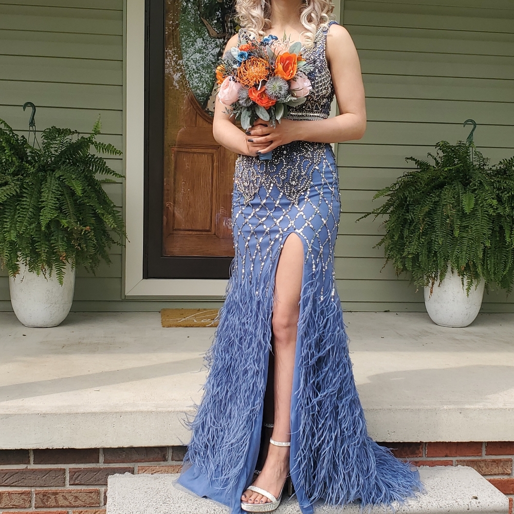 Jasz Couture Gown (feather)-2022 size 0